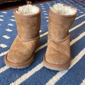 Toddler ugg boots chestnut